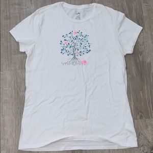 white north face shirt